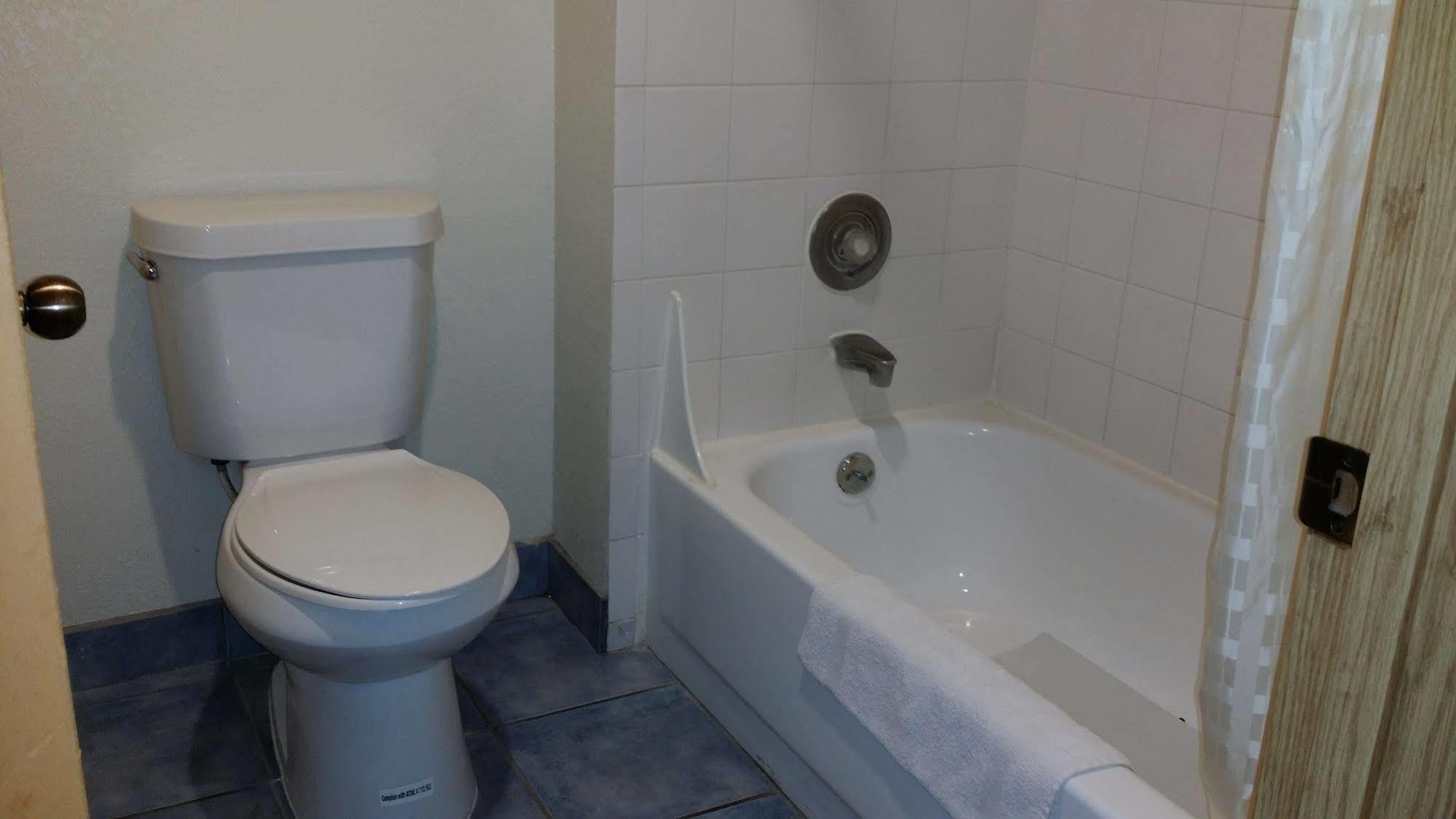 Motel Budget 2*
